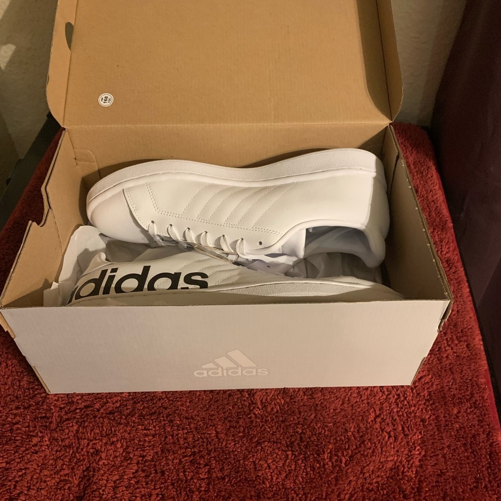 Shoes - Picture 4 of 7